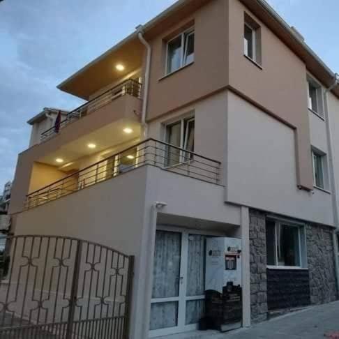 Guest House Dimovi Sozopol Exterior photo