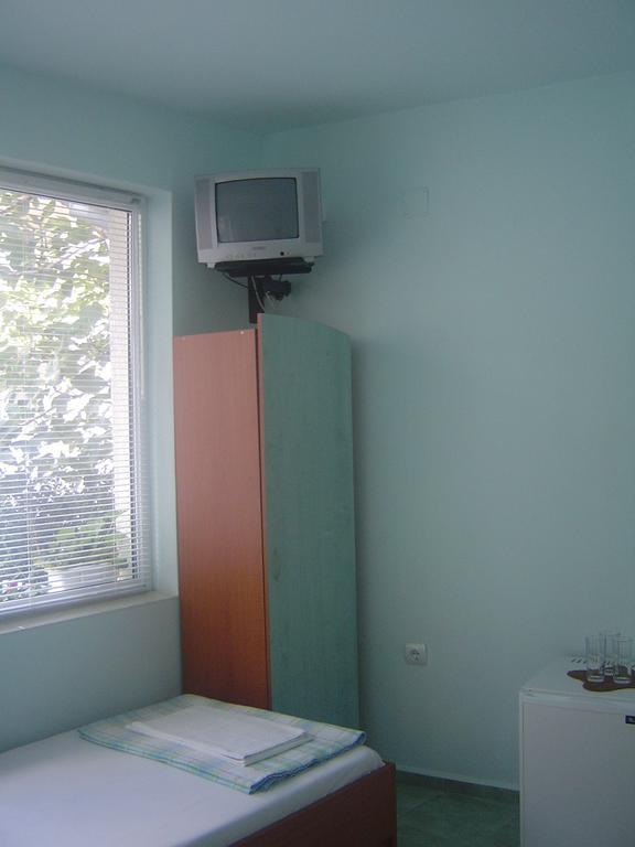 Guest House Dimovi Sozopol Exterior photo